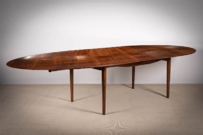 A ROSEWOOD EXTENDABLE 'JUDAS STYLE' DINING TABLE at deVeres Auctions