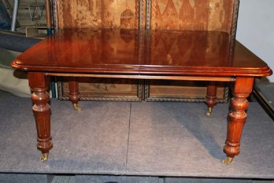 19th CENTURY DINING TABLE at deVeres Auctions