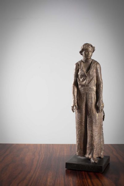 CONVICT WOMAN by Rowan Gillespie sold for €10,000 at deVeres Auctions