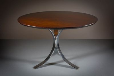 A ROSEWOOD CIRCULAR DINING TABLE, ITALIAN, at deVeres Auctions
