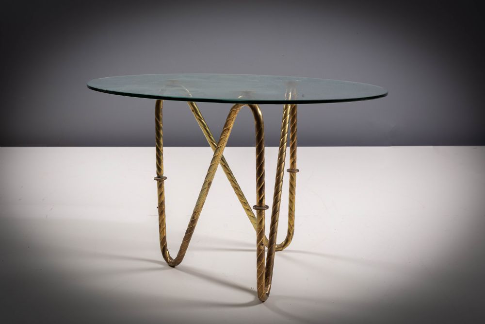 A GILT METAL CIRCULAR COFFEE TABLE at deVeres Auctions