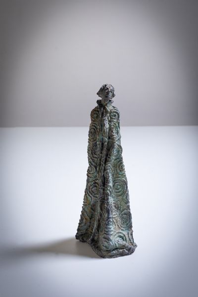 ROBED FIGURE by Rowan Gillespie sold for €6,500 at deVeres Auctions